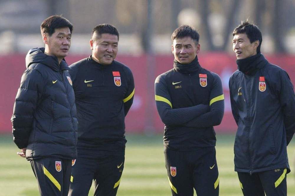 弄逼逼